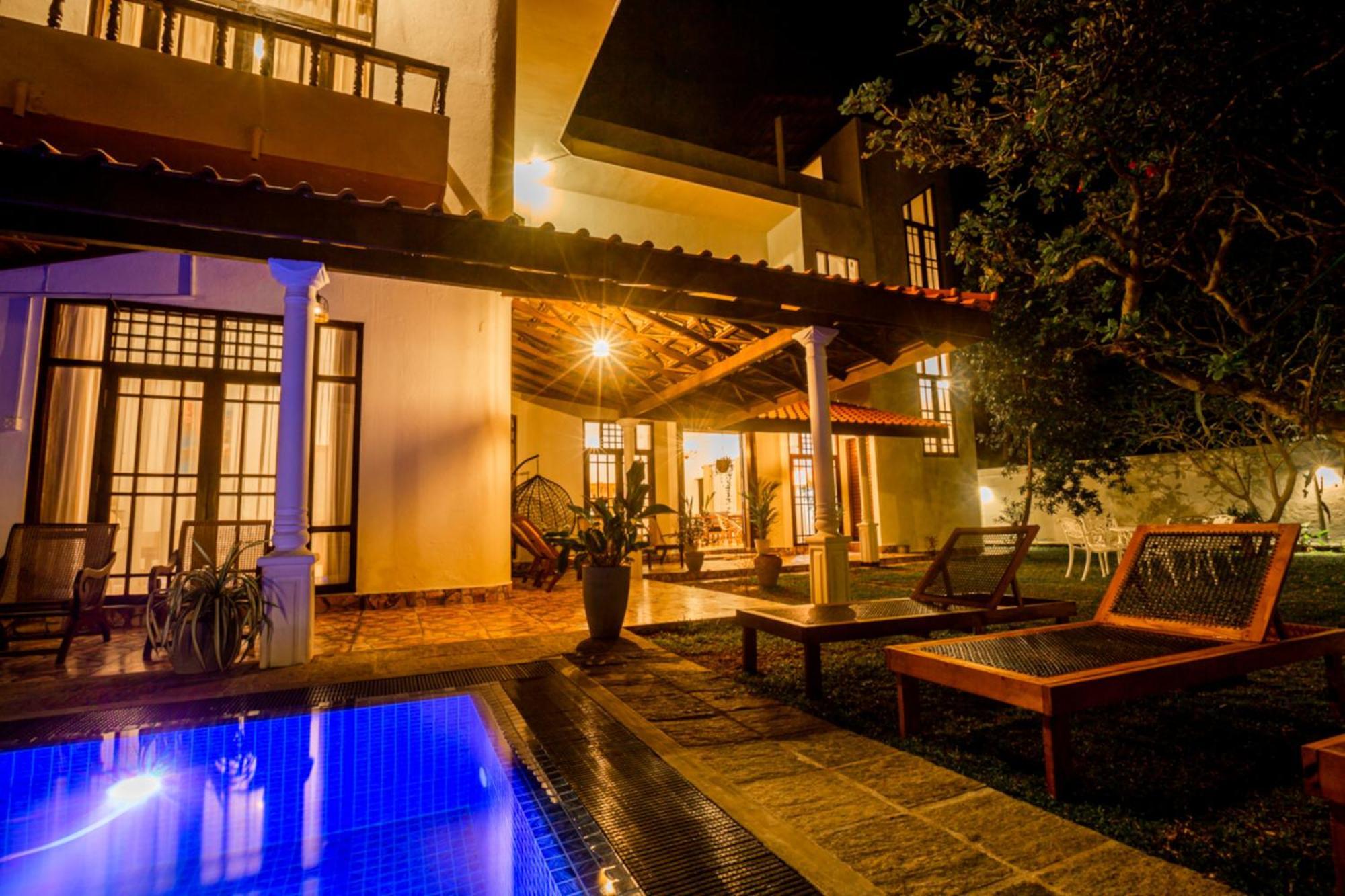 Nibbana Mirissa Hotel Экстерьер фото