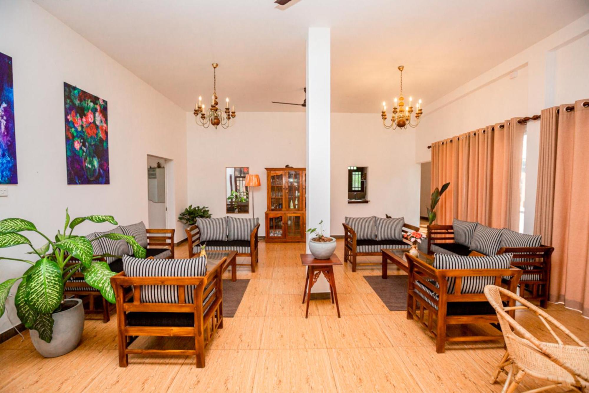 Nibbana Mirissa Hotel Экстерьер фото